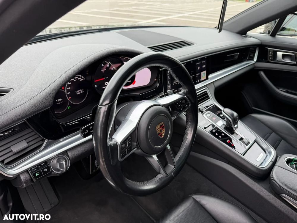 Porsche Panamera 4S - 10