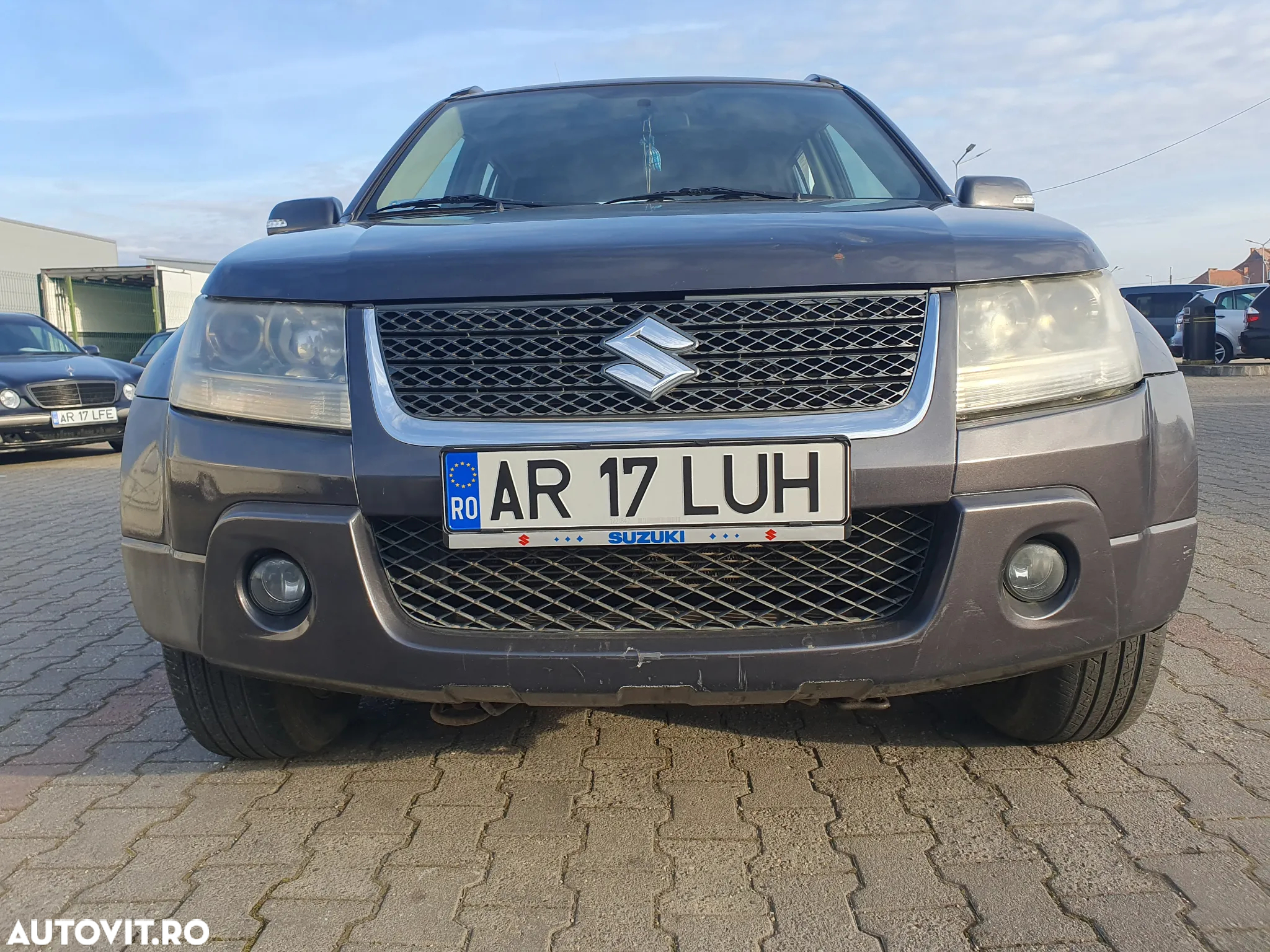 Suzuki Grand Vitara 1.9 DDIS JLX - 3