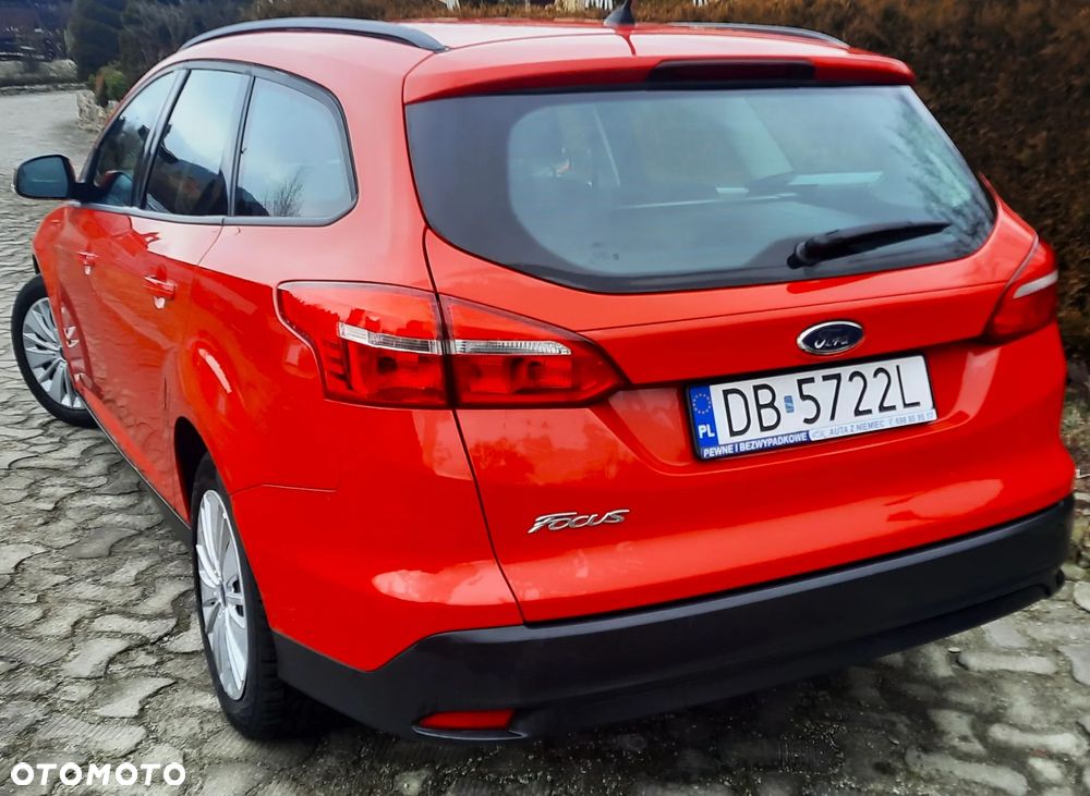 Ford Focus SW 1.5 TDCi DPF S&S COOL&CONNECT - 4