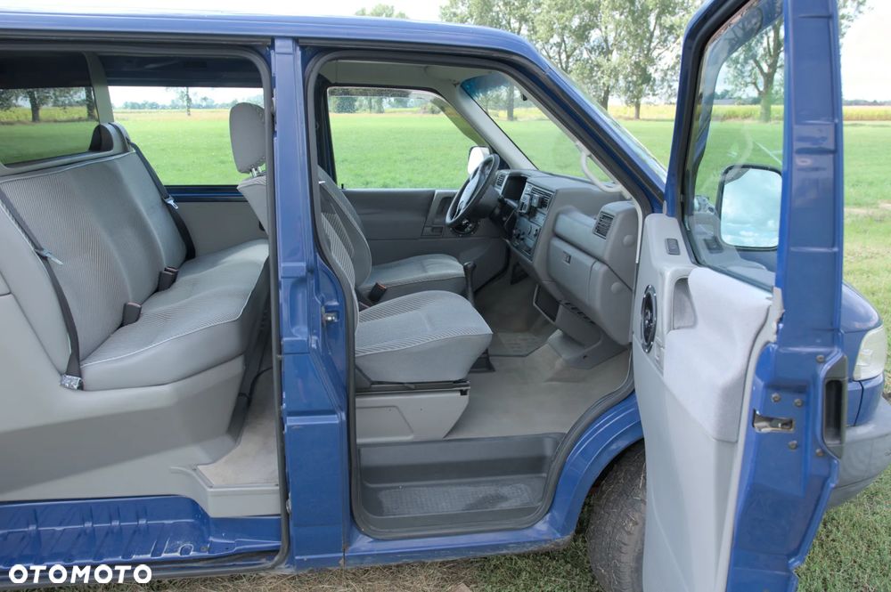 Volkswagen Transporter - 26