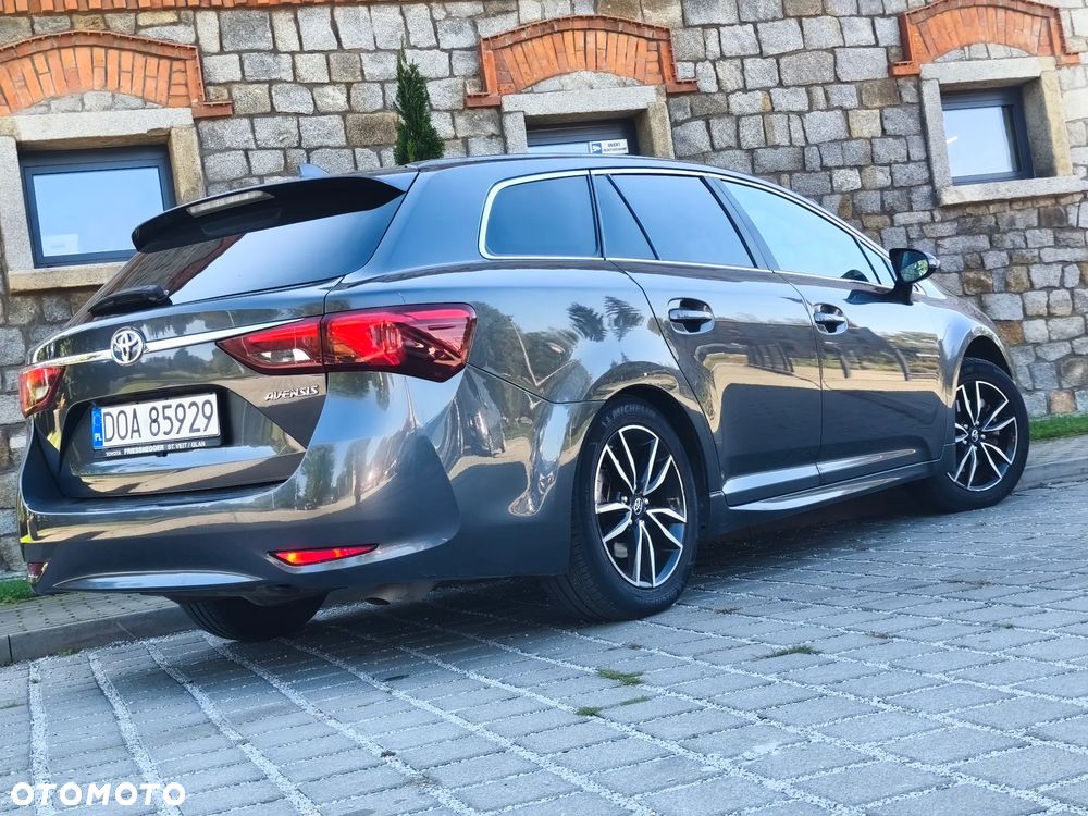 Toyota Avensis - 19