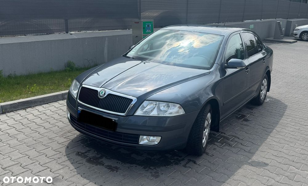 Skoda Octavia 1.6 Ambiente - 1