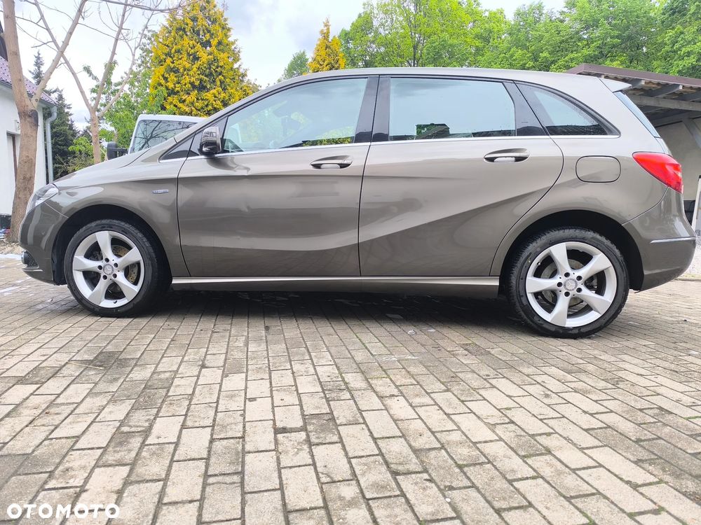 Mercedes-Benz Klasa B 180 CDI (BlueEFFICIENCY) - 4