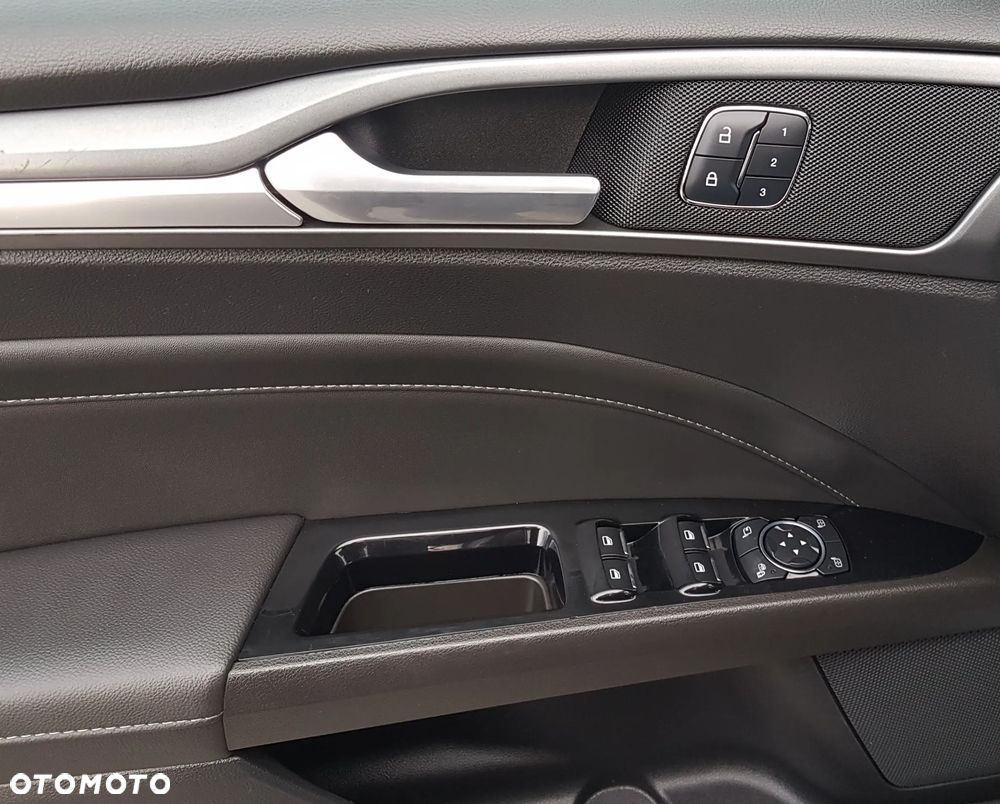 Ford Mondeo 2.0 TDCi Titanium - 21