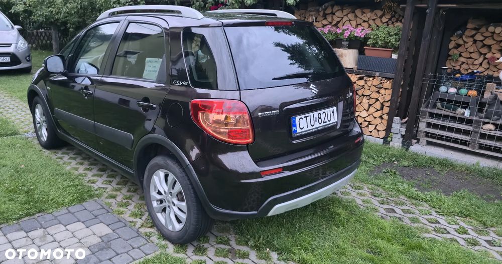 Suzuki SX4 2.0 DDiS 4x2 Style - 3