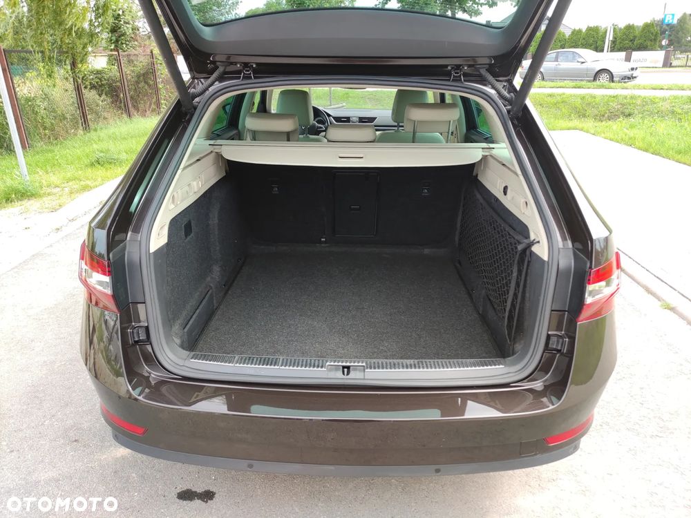 Skoda Superb 2.0 TDI L&K DSG - 7