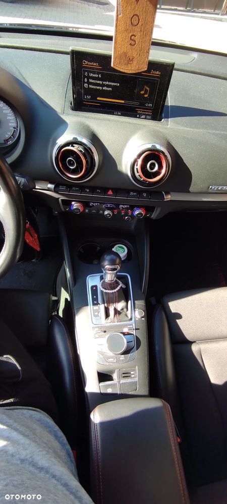 Audi S3 S tronic - 17