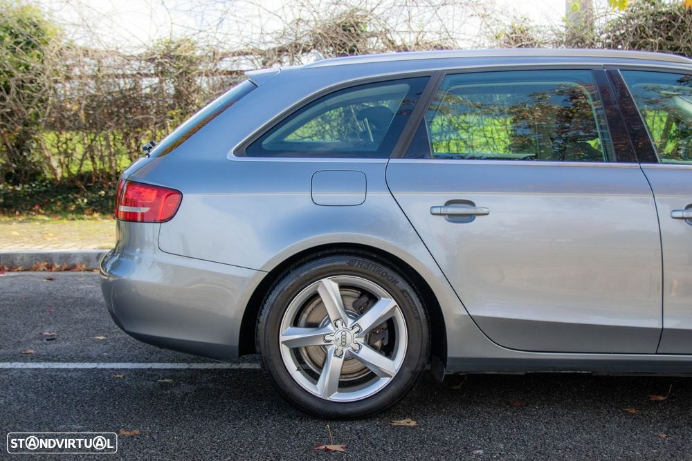 Audi A4 Avant 2.0 TDI Advance - 17