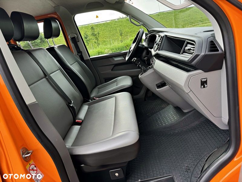 Volkswagen Transporter - 18