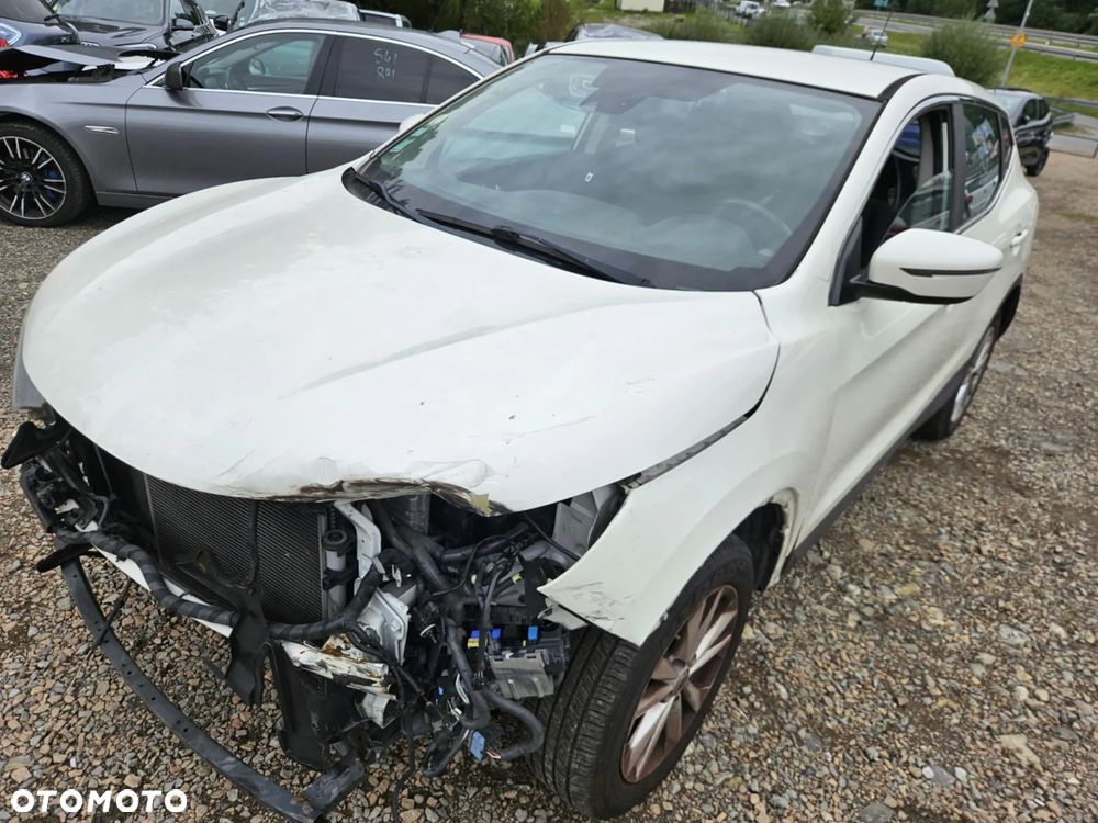 Nissan Qashqai 1.5 dCi Tekna - 16