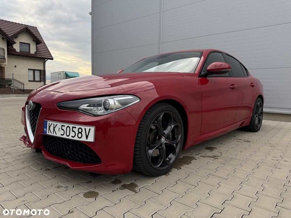 Alfa Romeo Giulia - 2