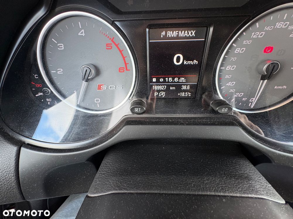 Audi SQ5 - 30