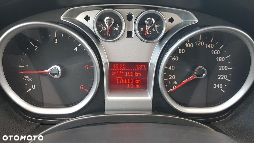 Ford Kuga 2.0 TDCi 4x4 Titanium - 37