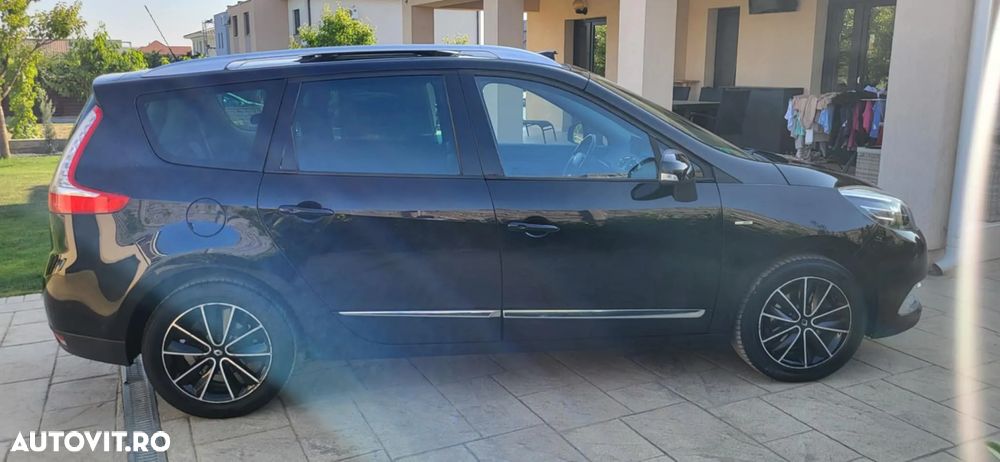 Renault Grand Scenic - 22