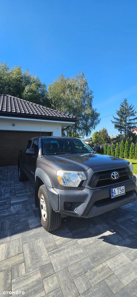 Toyota Tacoma - 3