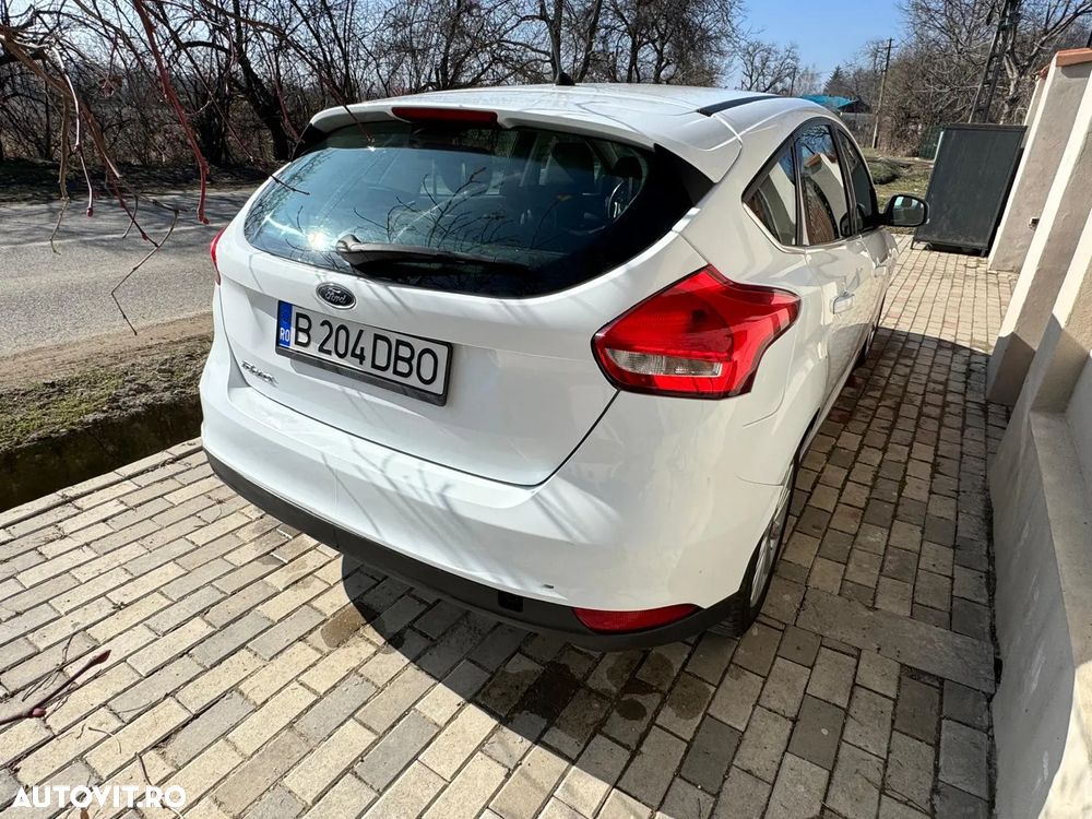 Ford Focus 1.5 TDCi DPF Start-Stopp-System Titanium - 4