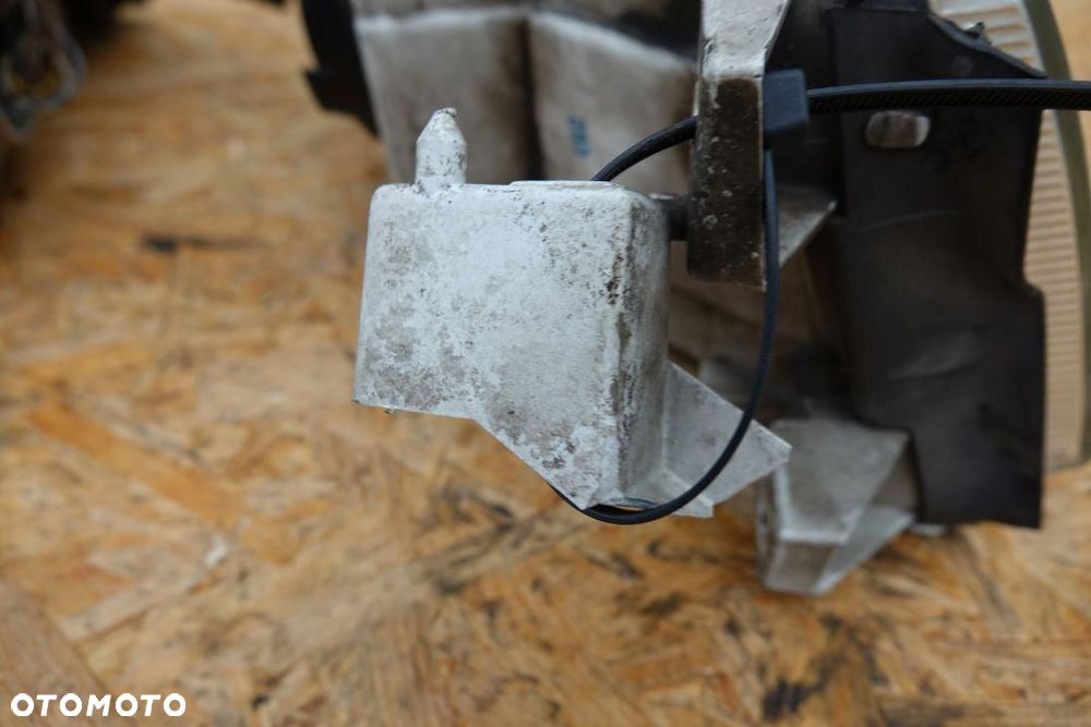 REFLEKTOR 2 LAMPY PRZÓD  LEWA PRAWA LAMPA SZKLANE SKODA OCTAVIA I LIFT - 9