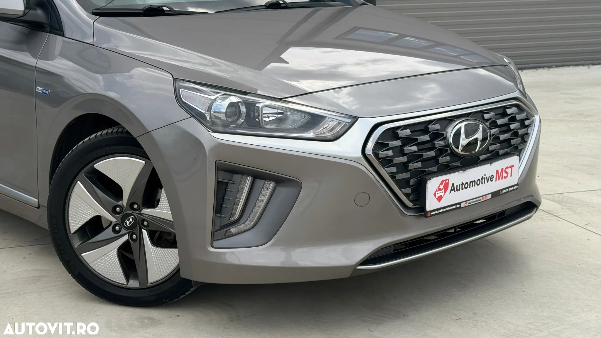 Hyundai IONIQ Hybrid 1.6 GDI Advantage - 25