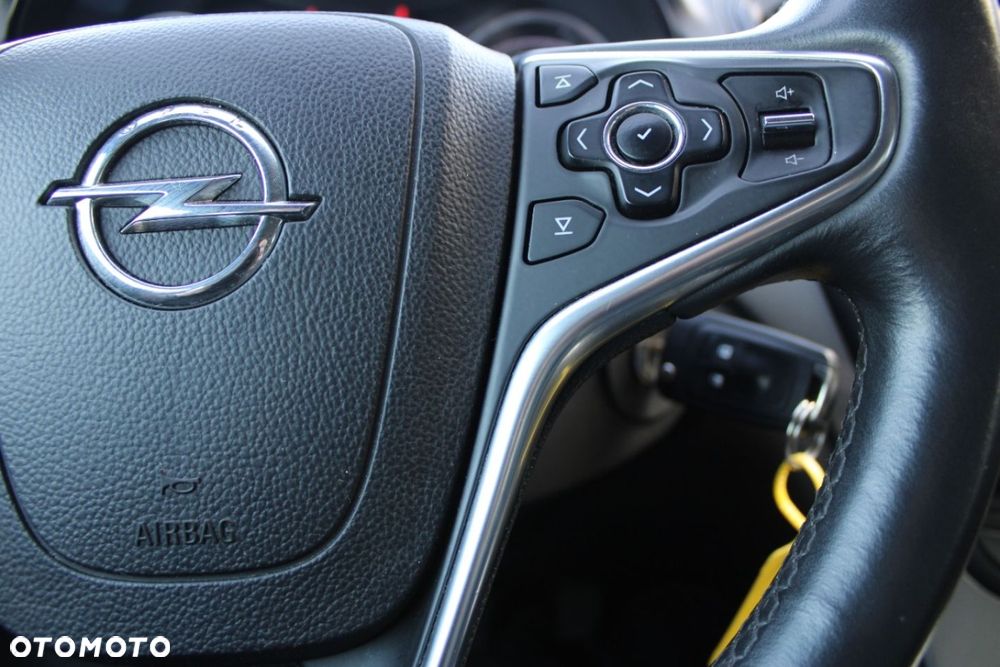 Opel Insignia - 39