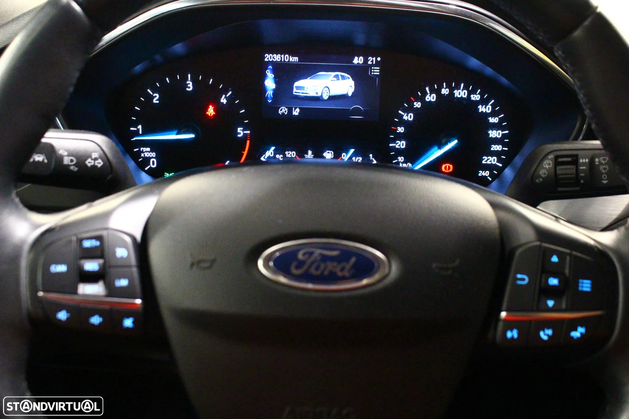 Ford Focus SW 1.5 TDCi EcoBlue Titanium - 19