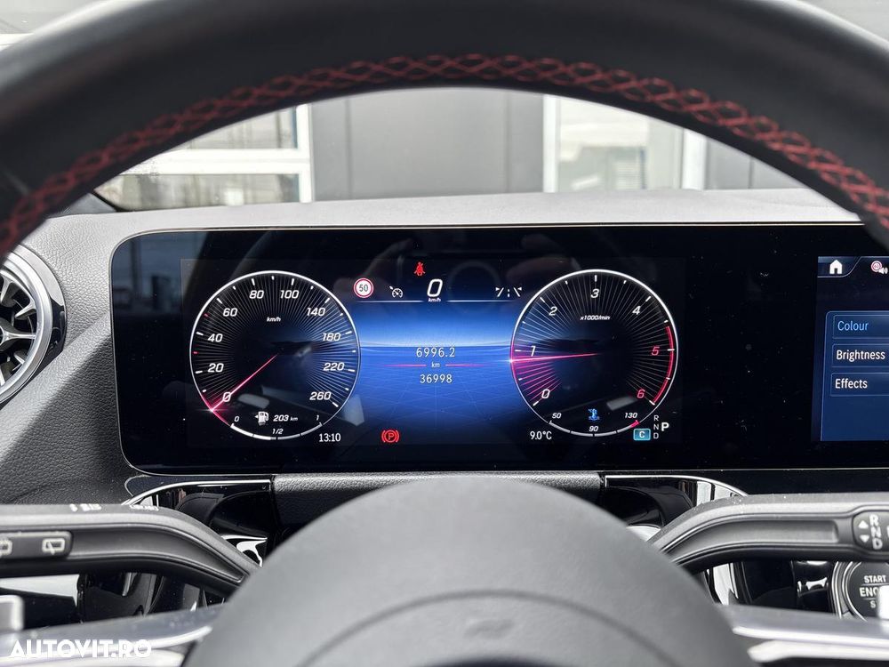 Mercedes-Benz GLA 200 d Aut. - 17