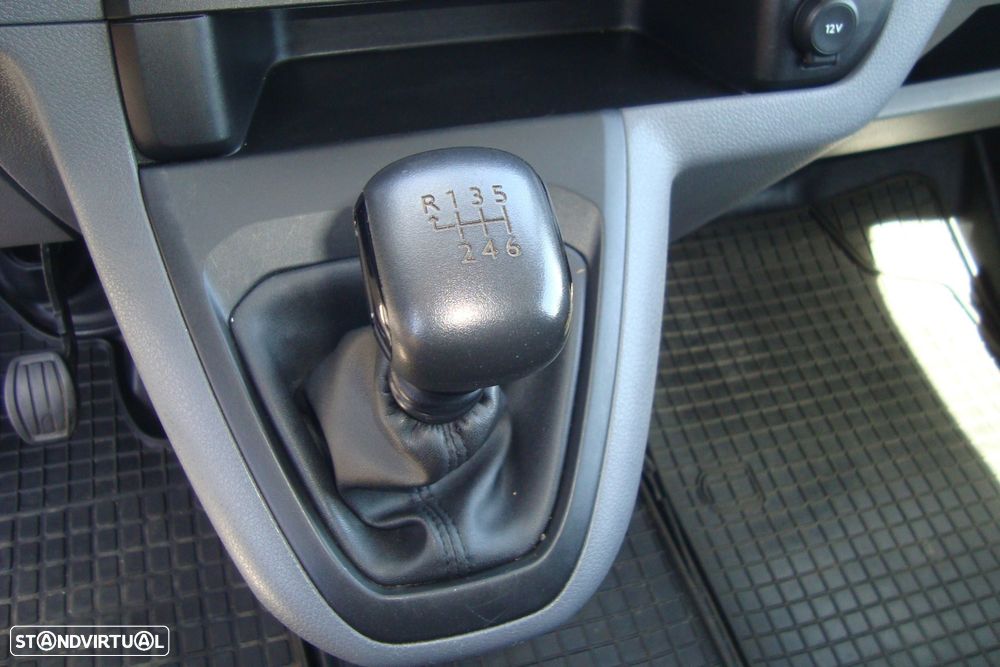 Citroën ë-Jumpy 1.6 HDI   BLUE  3 LUGARES - 24