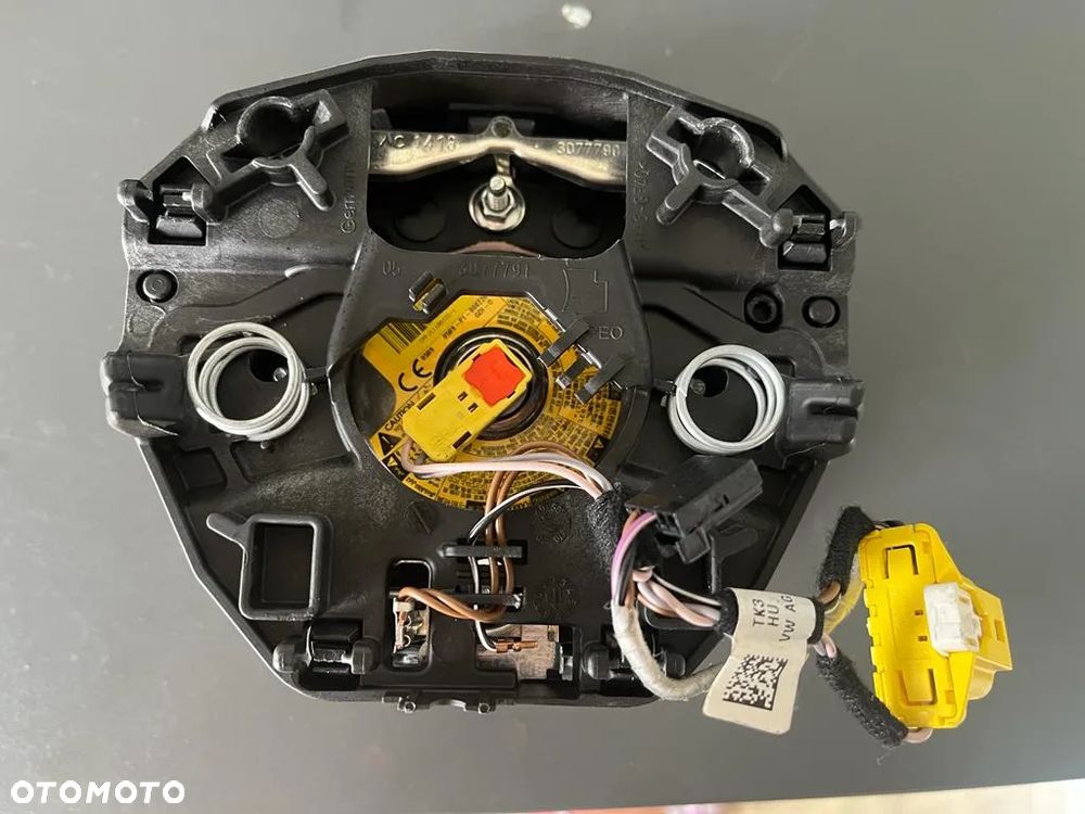 SKODA KAROQ PODUSZKA POWIETRZNA KIEROWCY W KIEROWNICE 57A880201A - 2