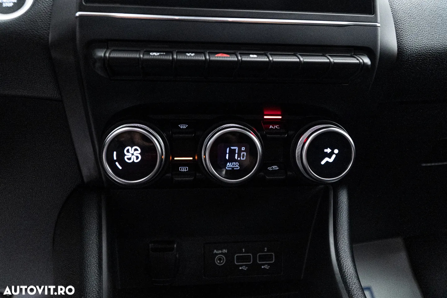 Renault Captur TCe Mild Hybrid 140 EDC GPF EVOLUTION - 11