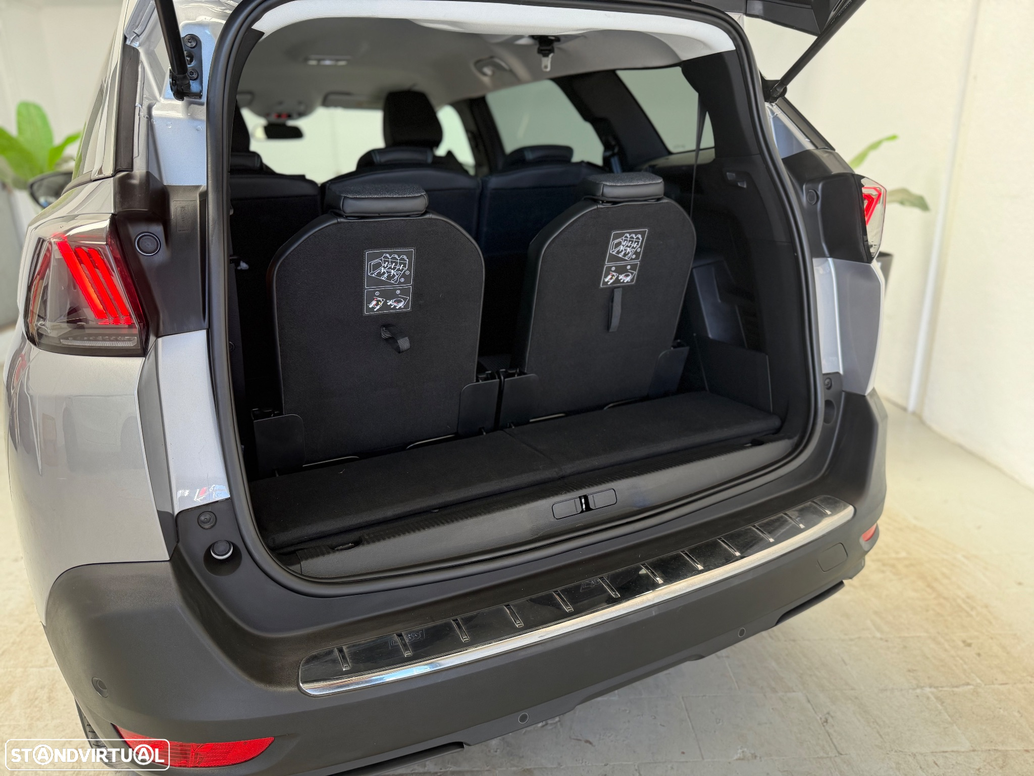Peugeot 5008 1.5 BlueHDi Allure - 21