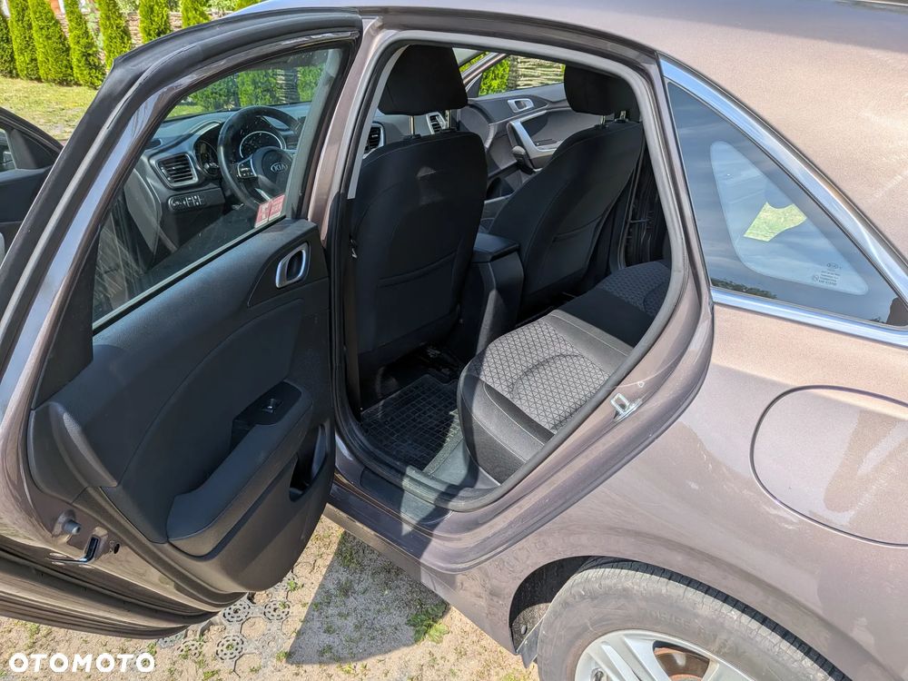 Kia Ceed 1.4 T-GDI L DCT - 24