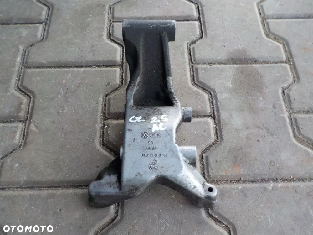 CRAFTER 2.5TDI ŁAPA SPRĘŻARKI KLIMATYZACJI 076260885 - 1