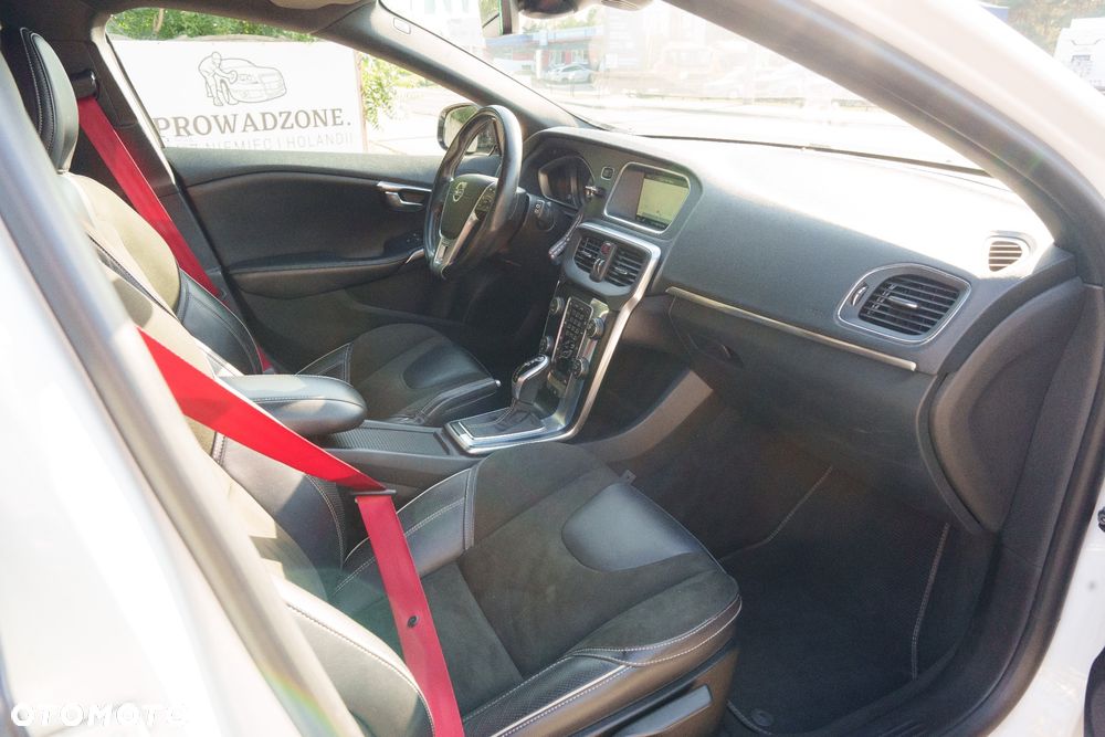 Volvo V40 T5 Geartronic RDesign - 20