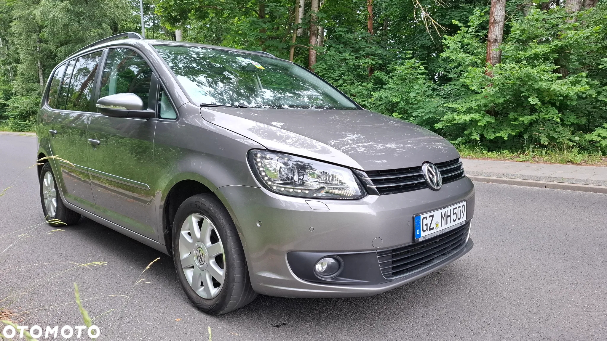 Volkswagen Touran 2.0 TDI DSG Highline - 7