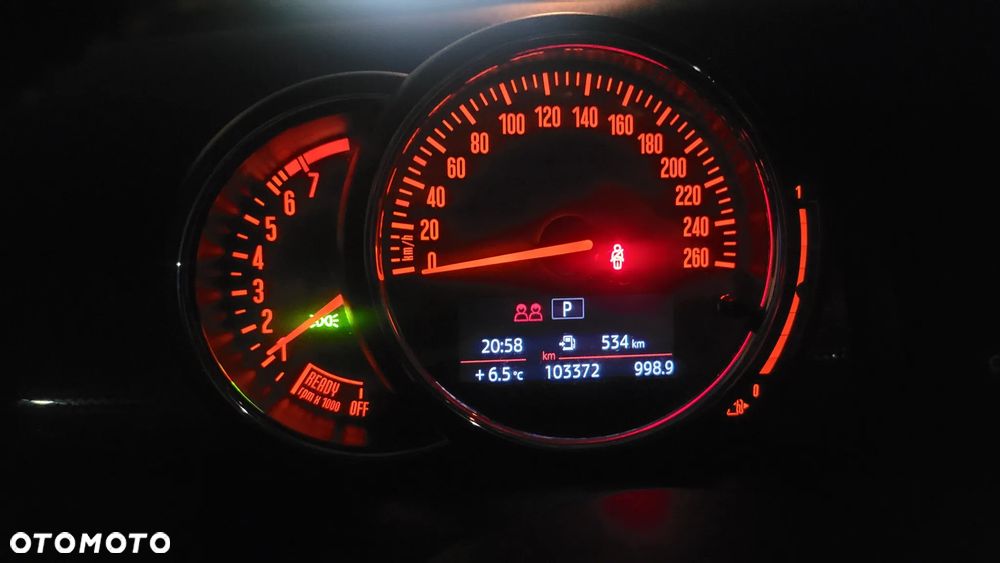 MINI Cooper Standard - 5