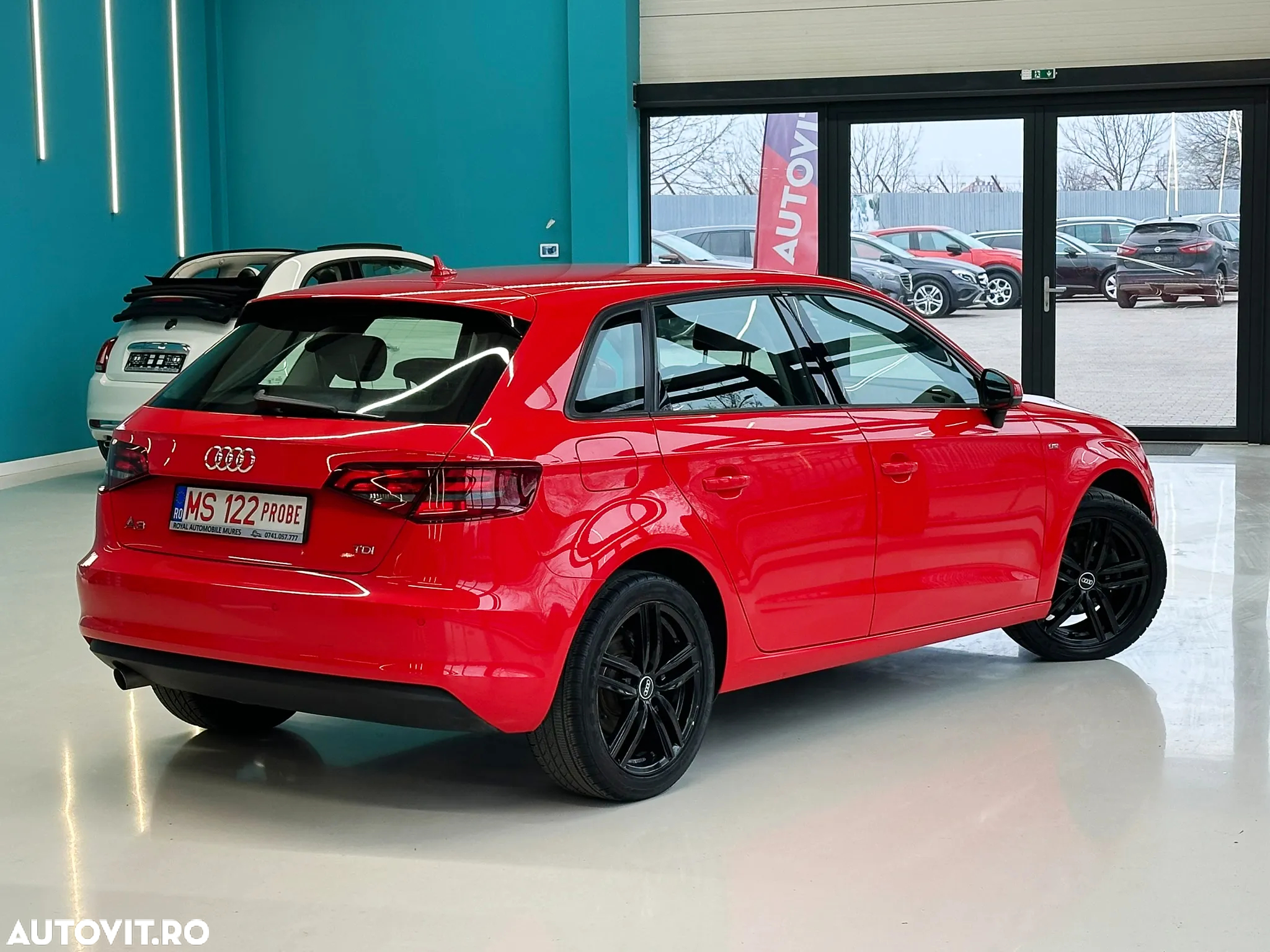 Audi A3 1.6 TDI Sportback (clean diesel) S tronic Attraction - 3