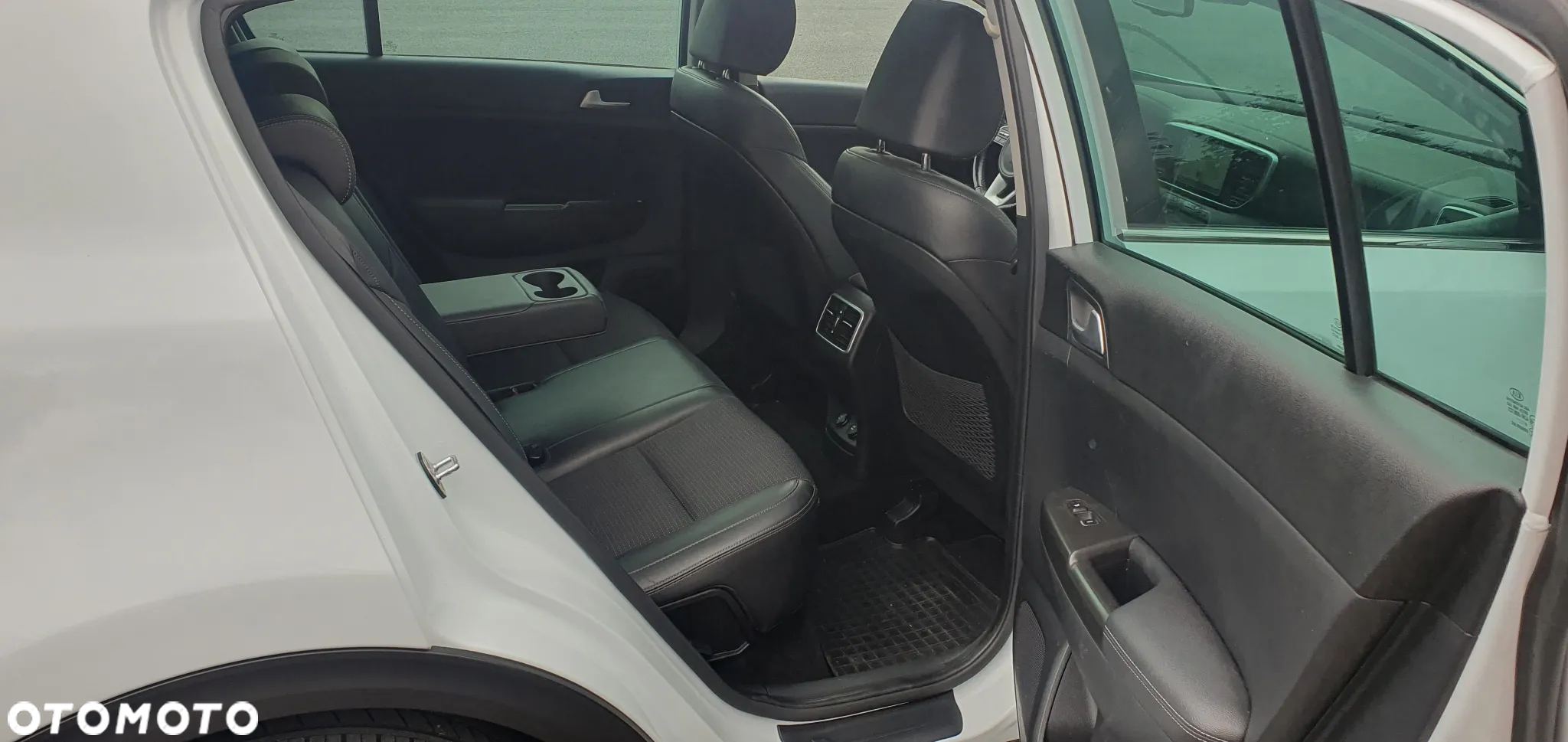 Kia Sportage - 10