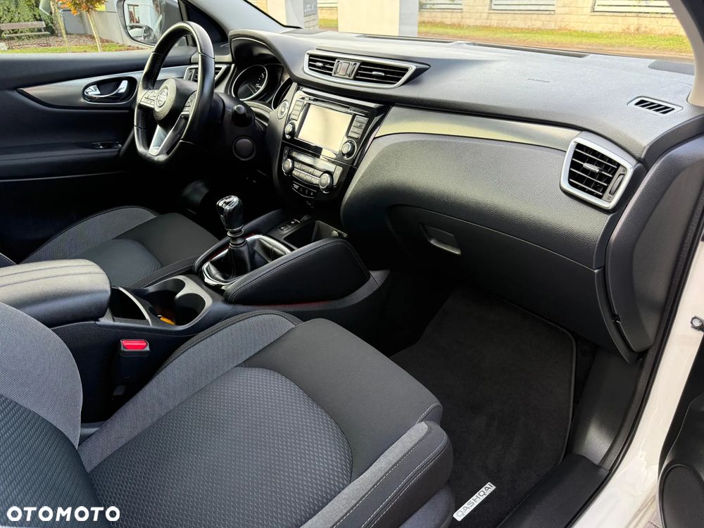 Nissan Qashqai - 11