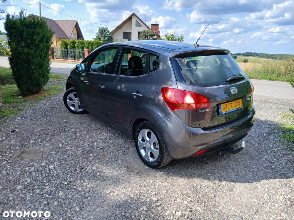 Kia Venga 1.4 CVVT Dream Team Edition - 4