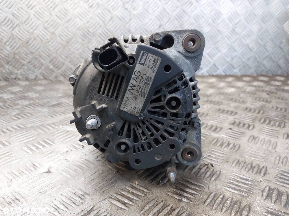ALTERNATOR VOLKSWAGEN PASSAT B6 2.0 TDI 021903026L ID: 238303 - 4