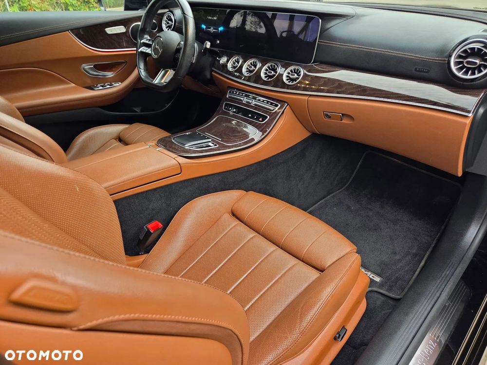 Mercedes-Benz Klasa E 400 d 4Matic 9G-TRONIC AMG Line - 28
