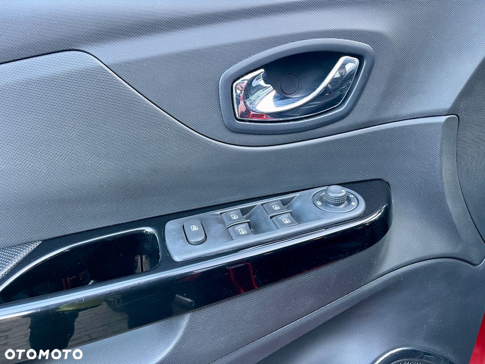 Renault Captur 1.2 Energy TCe Limited EDC - 17