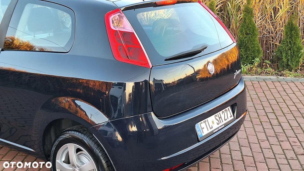 Fiat Grande Punto - 33