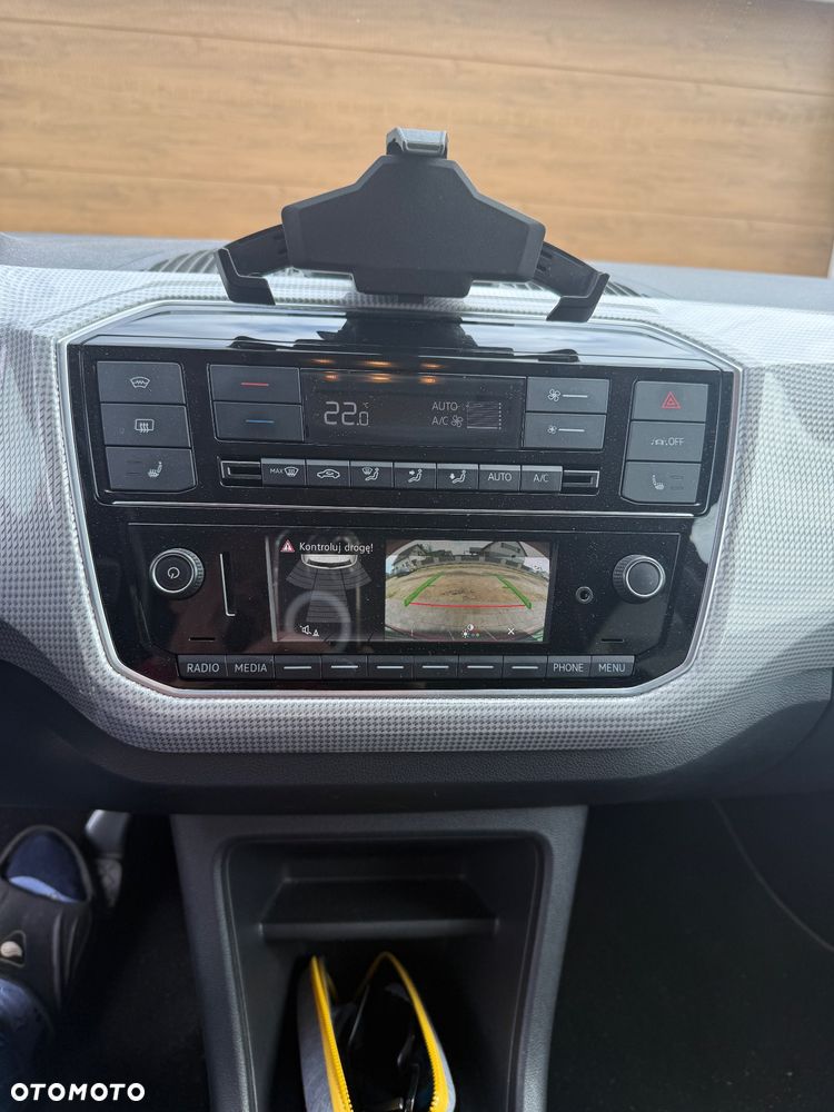 Volkswagen up! e-up - 10