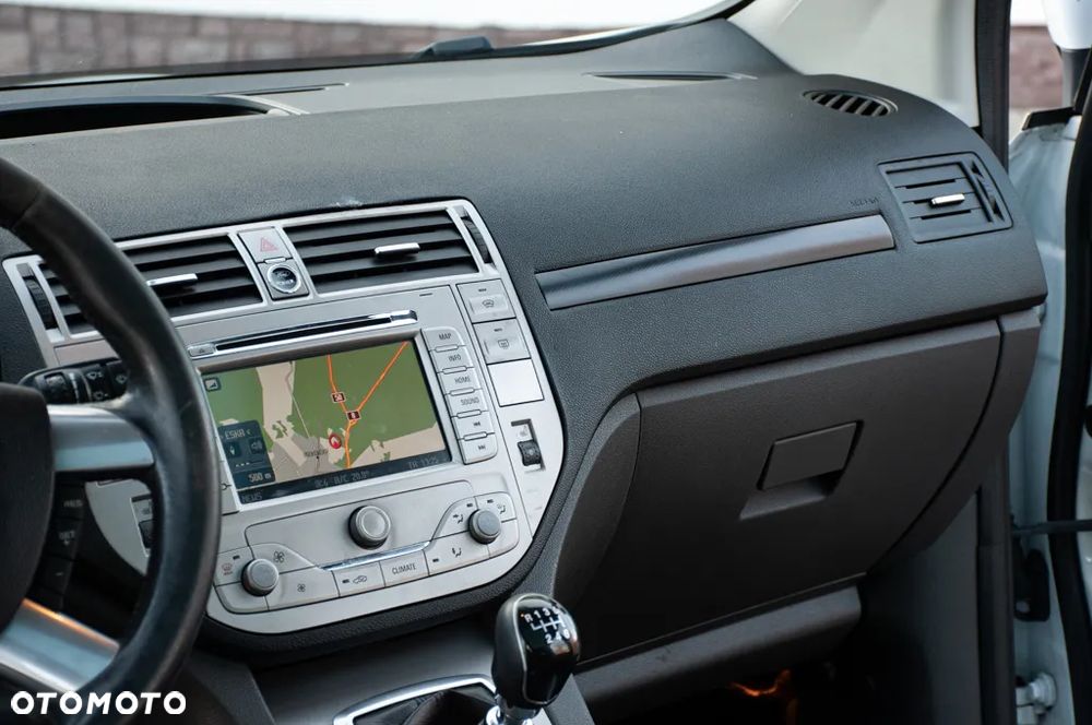 Ford Kuga 2.0 TDCi 4x4 Titanium - 35