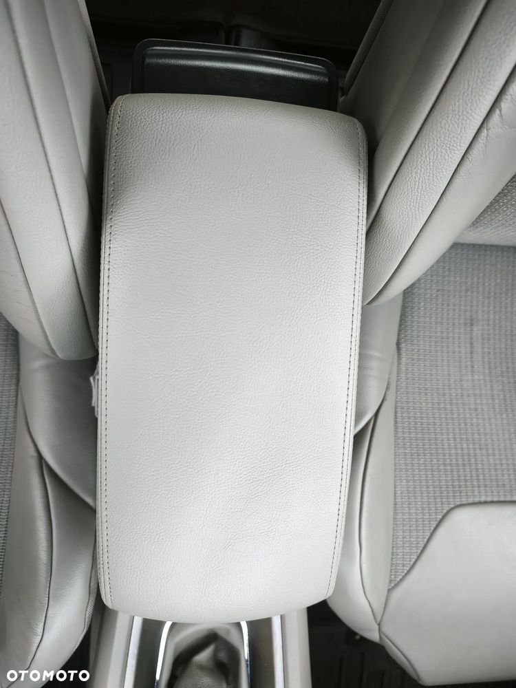 Citroën C5 2.0 HDi Exclusive - 34
