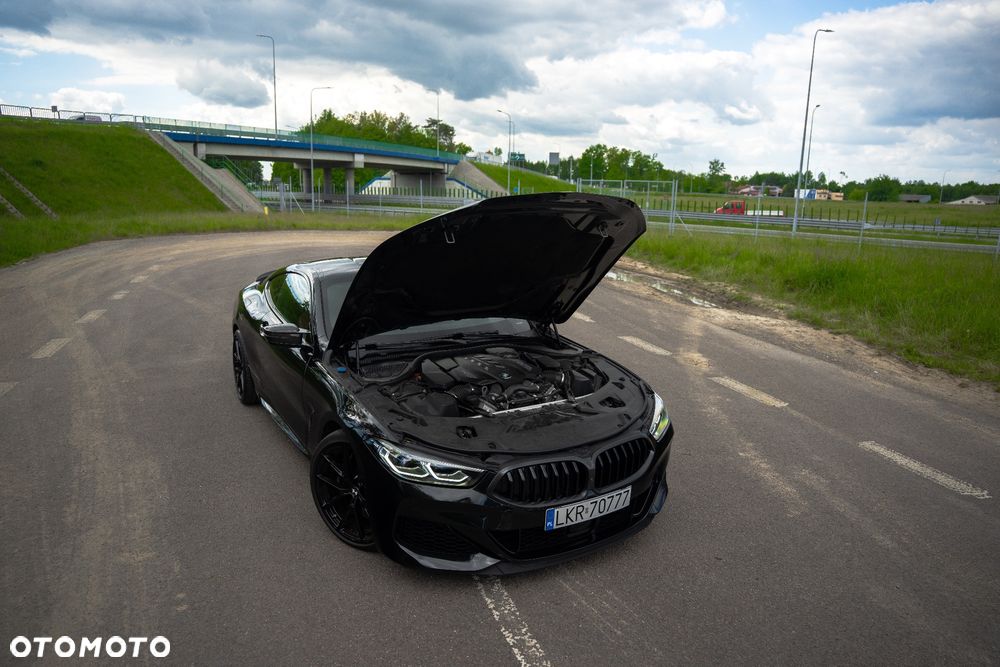 BMW Seria 8 - 21