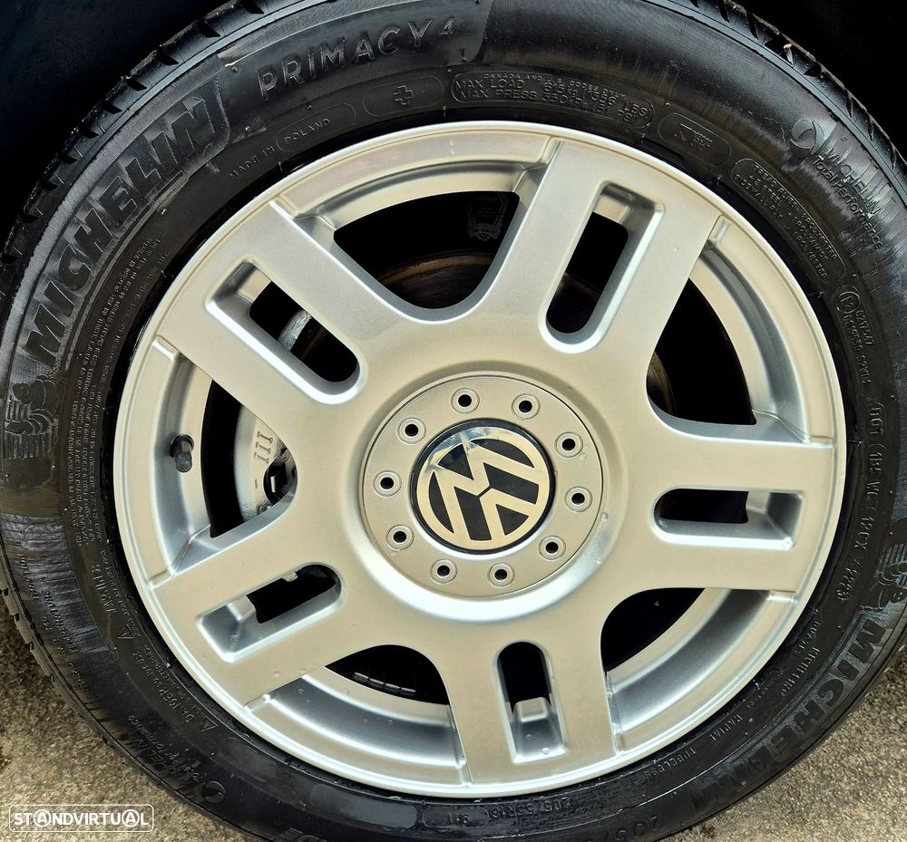 VW Golf 1.9 TDi 25 Anos - 39