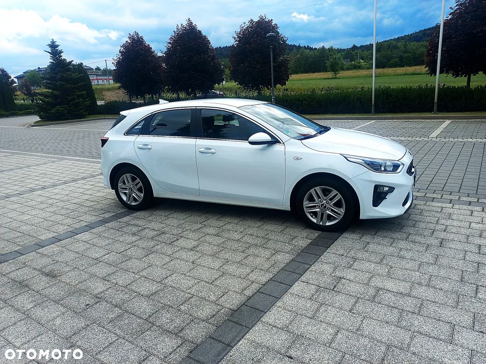 Kia Ceed 1.6 CRDi DCT Vision - 3