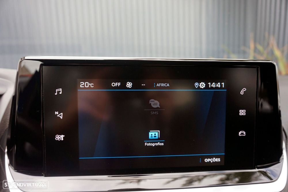 Peugeot 208 1.2 PureTech Allure - 19