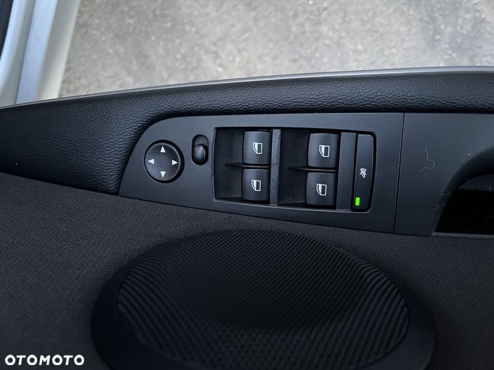 BMW Seria 3 - 23